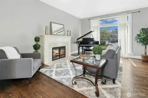 2218 274th Court SE Sammamish WA 98075