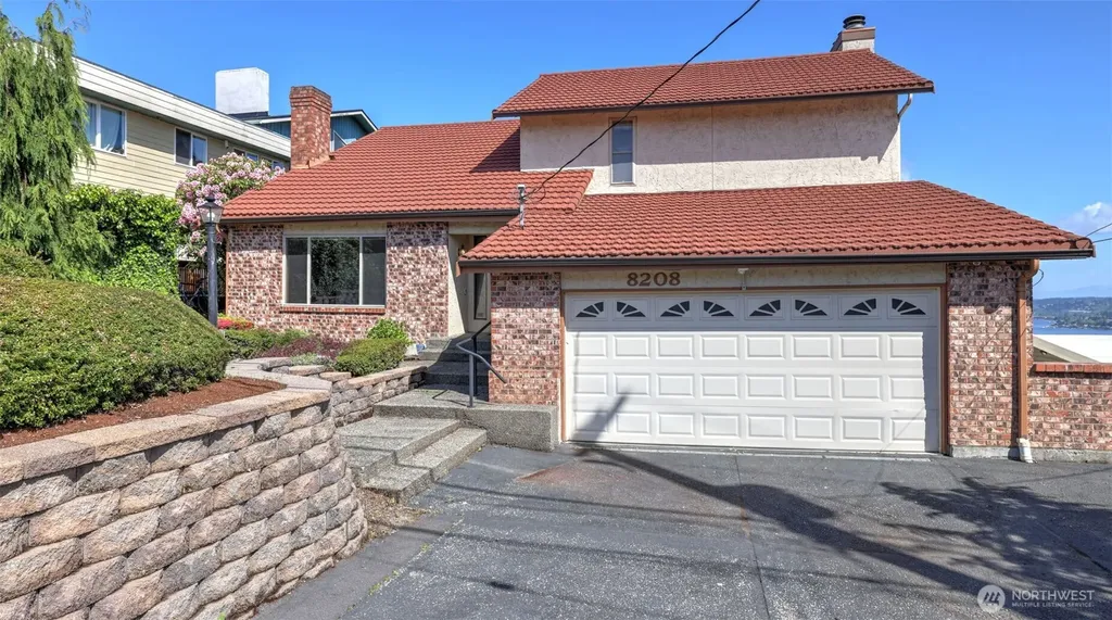 8208 S 124th Street Seattle WA 98178