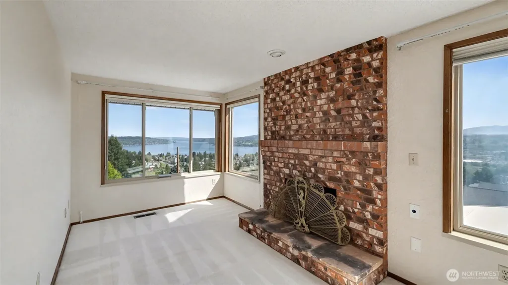 8208 S 124th Street Seattle WA 98178