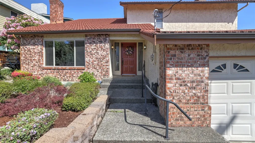 8208 S 124th Street Seattle WA 98178