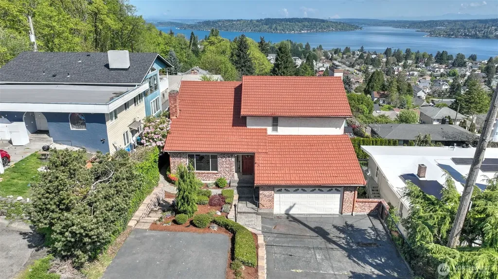 8208 S 124th Street Seattle WA 98178