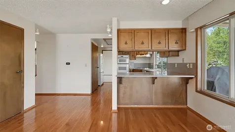 8208 S 124th Street Seattle WA 98178