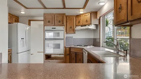 8208 S 124th Street Seattle WA 98178