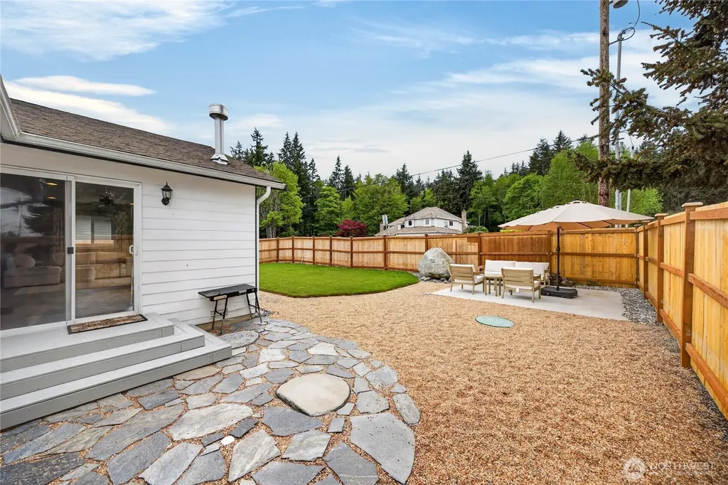 1584 Country Club Drive Camano Island WA 98282