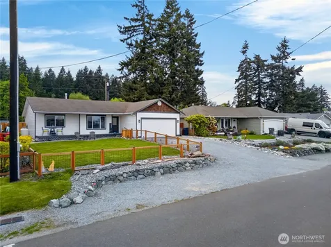 1584 Country Club Drive Camano Island WA 98282