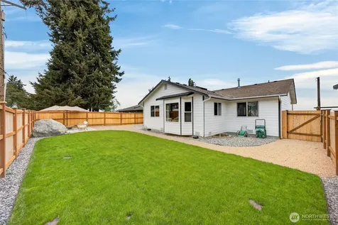 1584 Country Club Drive Camano Island WA 98282