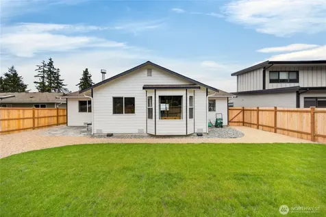 1584 Country Club Drive Camano Island WA 98282