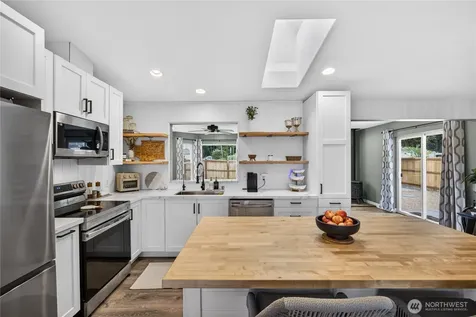1584 Country Club Drive Camano Island WA 98282