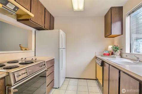 1040 S 320th Street Federal Way WA 98003