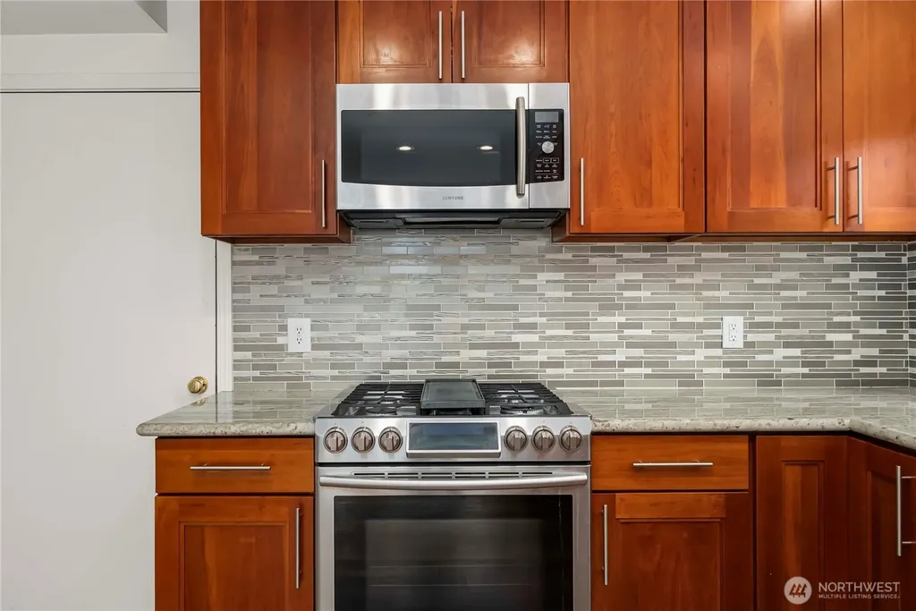 37620 39th Avenue S Auburn WA 98001