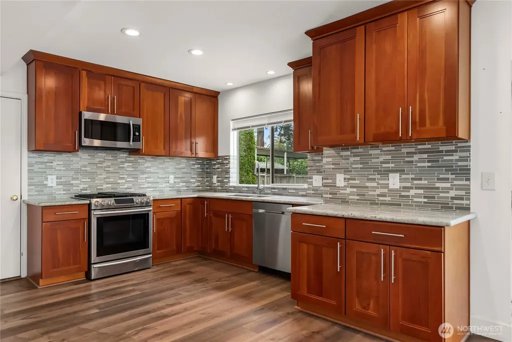 37620 39th Avenue S Auburn WA 98001