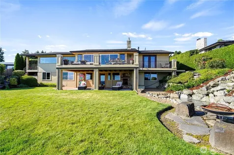 4702 Browns Point Boulevard NE Tacoma WA 98422
