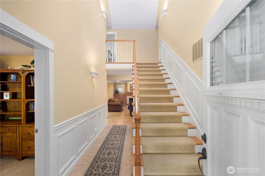 981 E Lakeshore Drive Allyn WA 98524
