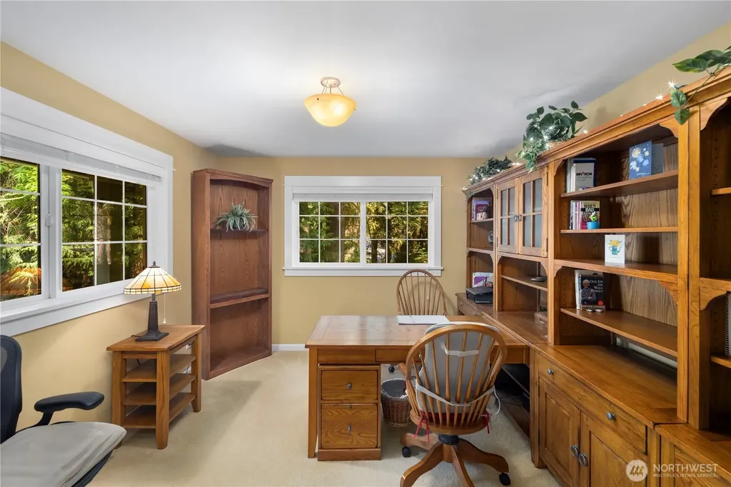 981 E Lakeshore Drive Allyn WA 98524