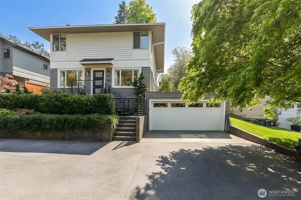 12328 38th Avenue NE Seattle WA 98125