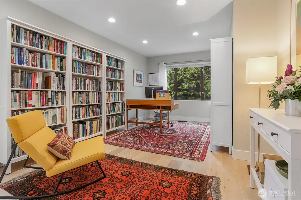 12328 38th Avenue NE Seattle WA 98125