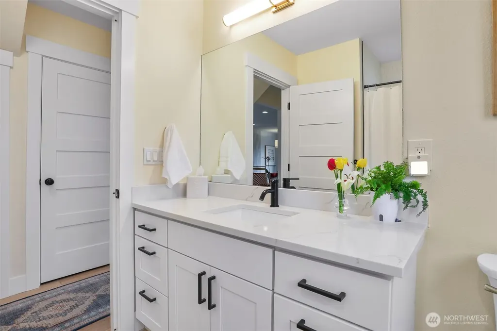 12328 38th Avenue NE Seattle WA 98125
