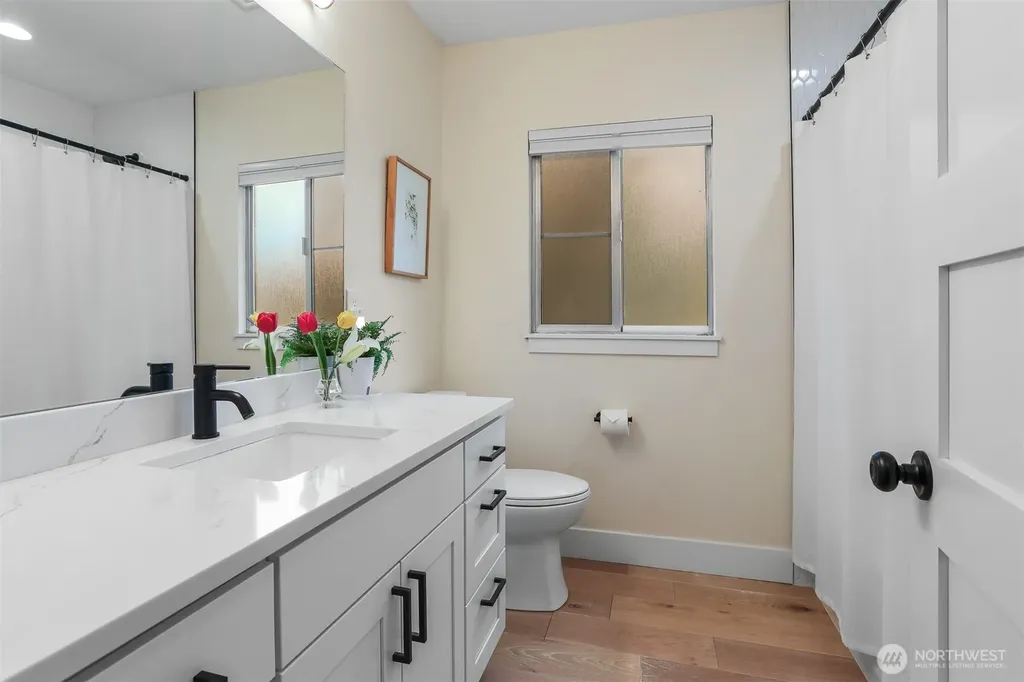 12328 38th Avenue NE Seattle WA 98125