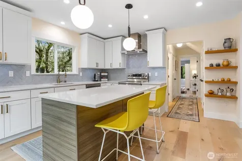 12328 38th Avenue NE Seattle WA 98125