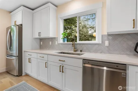 12328 38th Avenue NE Seattle WA 98125