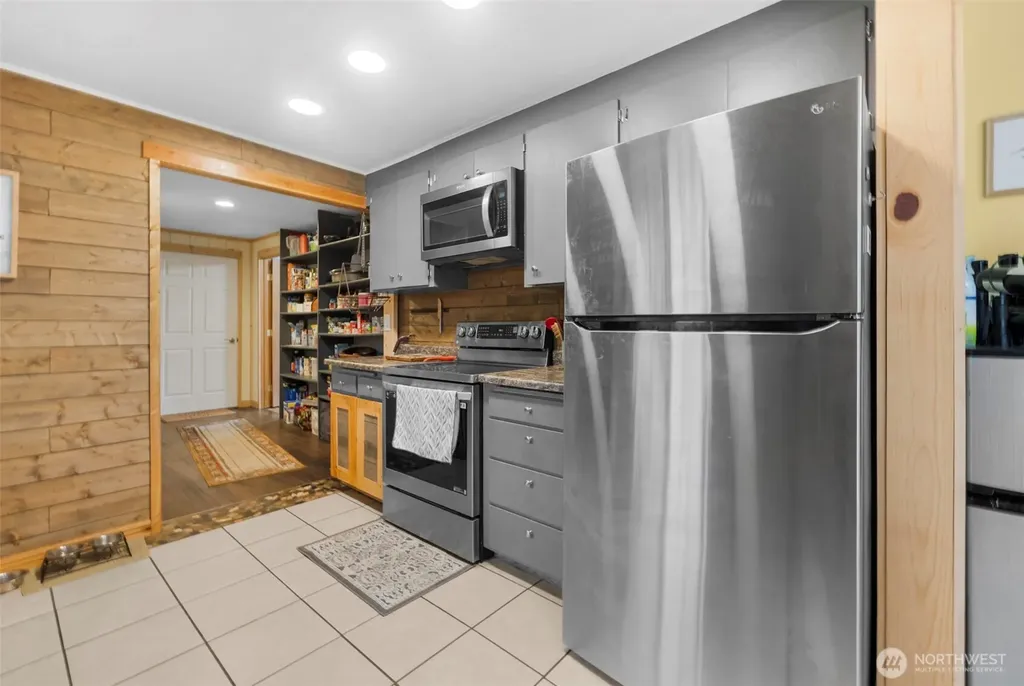 18002 19th Avenue NE Arlington WA 98223
