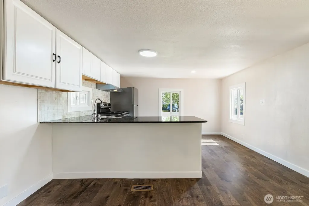 2392 Douglas Road Ferndale WA 98248