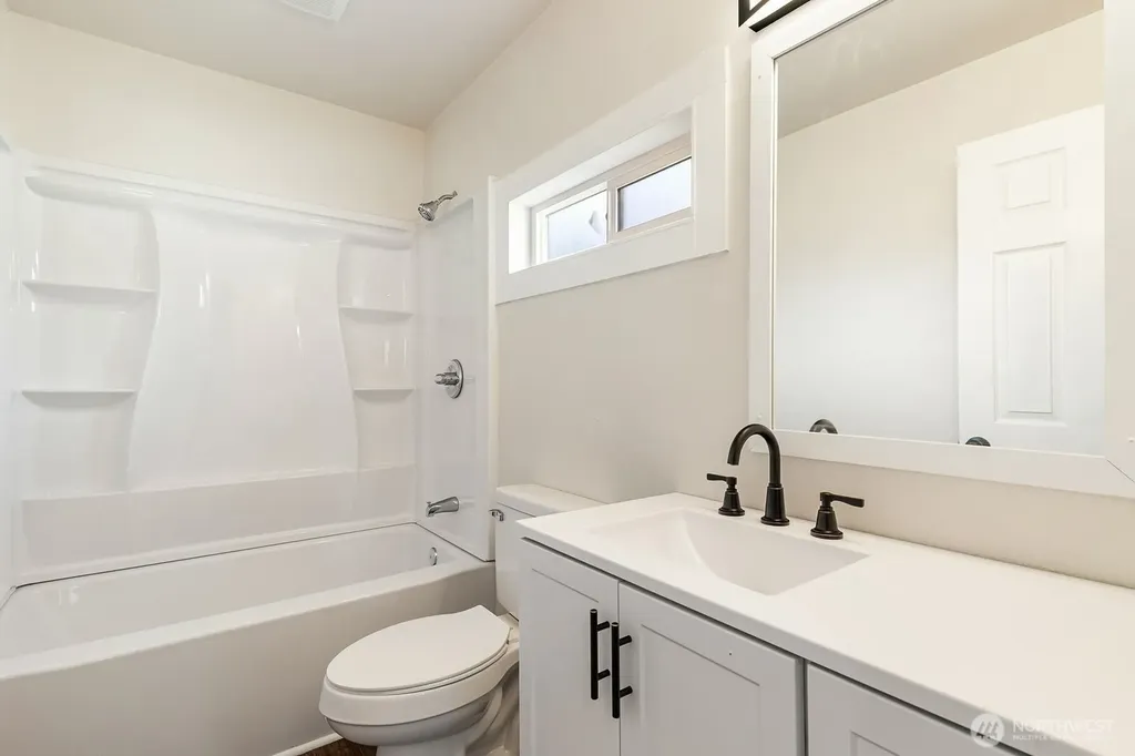 2392 Douglas Road Ferndale WA 98248