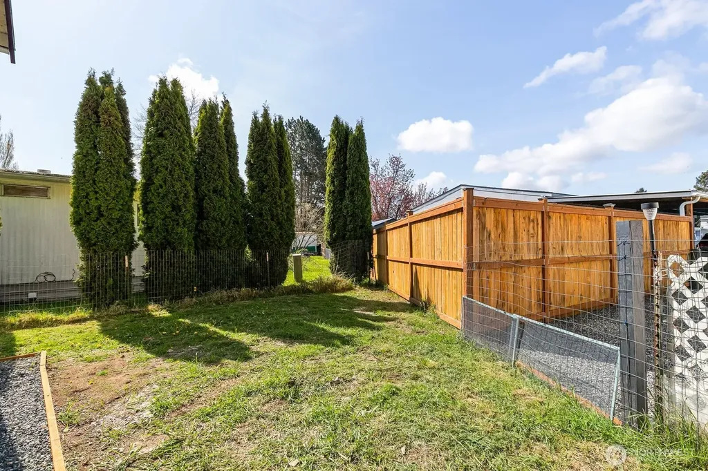 2392 Douglas Road Ferndale WA 98248