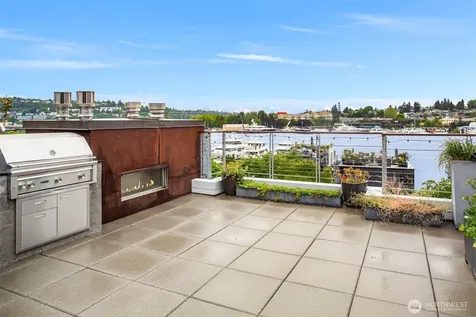 2834 Fairview Avenue E Seattle WA 98102