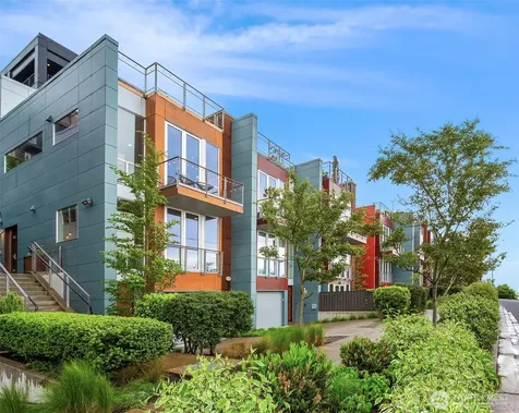 2834 Fairview Avenue E Seattle WA 98102