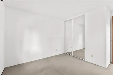 11615 127th Lane NE Kirkland WA 98034