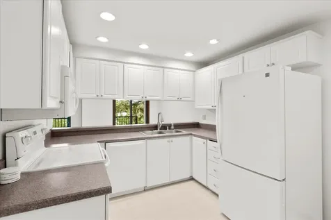 11615 127th Lane NE Kirkland WA 98034