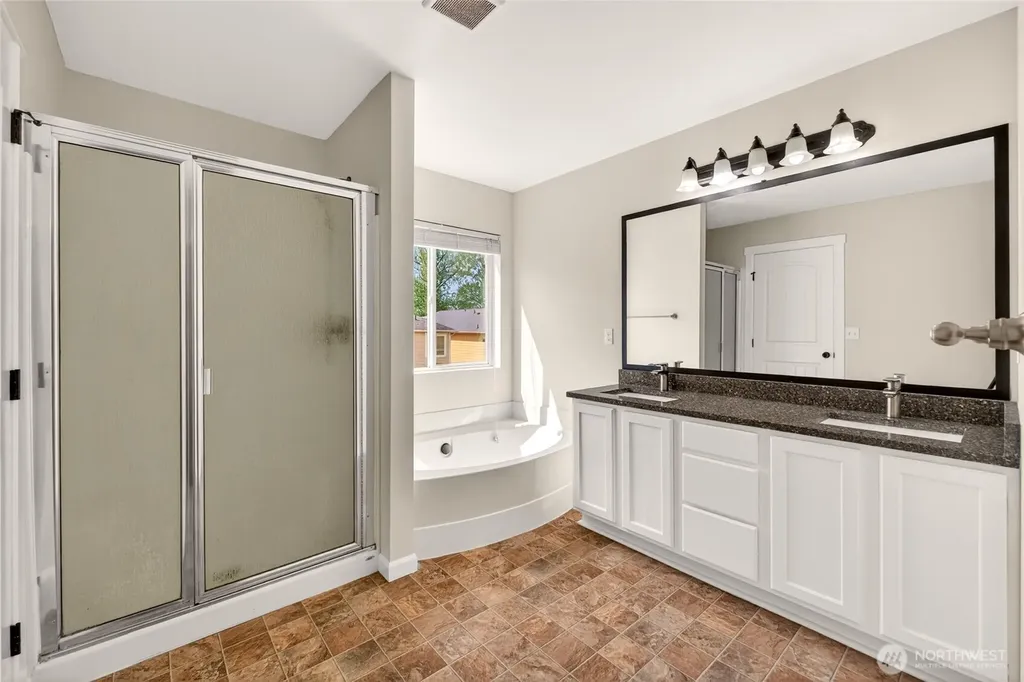 335 NE Graham Avenue Renton WA 98059
