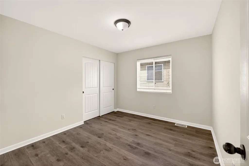 335 NE Graham Avenue Renton WA 98059
