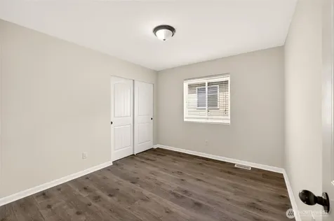 335 NE Graham Avenue Renton WA 98059