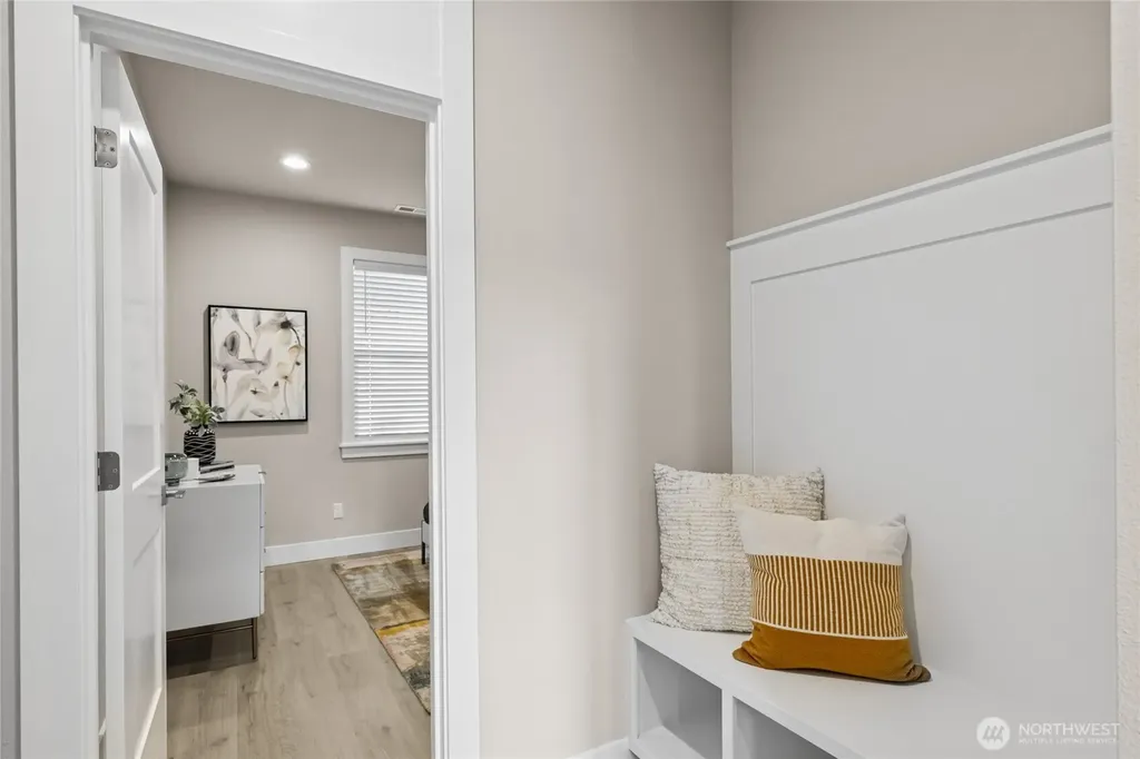 23642 SE 49th Street Issaquah WA 98029