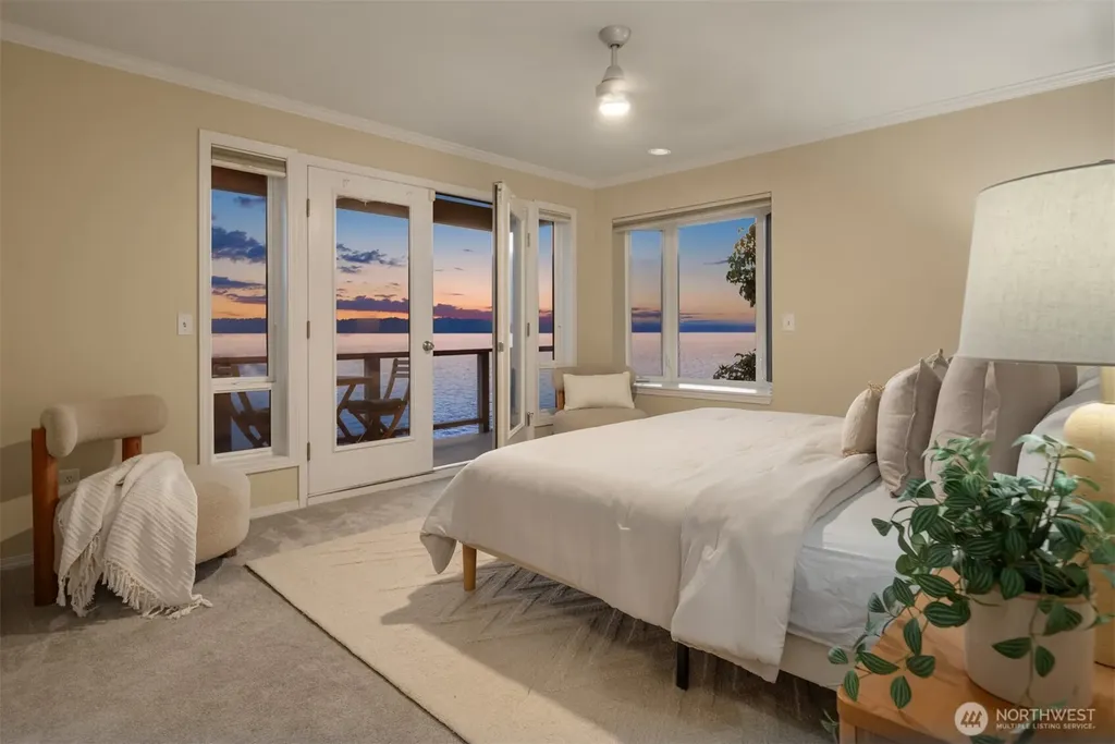 10835 Arroyo Beach Place SW Seattle WA 98146