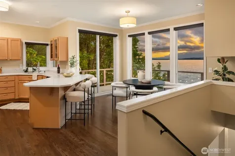 10835 Arroyo Beach Place SW Seattle WA 98146