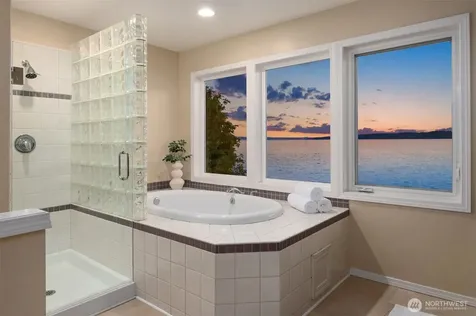 10835 Arroyo Beach Place SW Seattle WA 98146