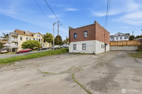 2602 Grand Avenue Everett WA 98201