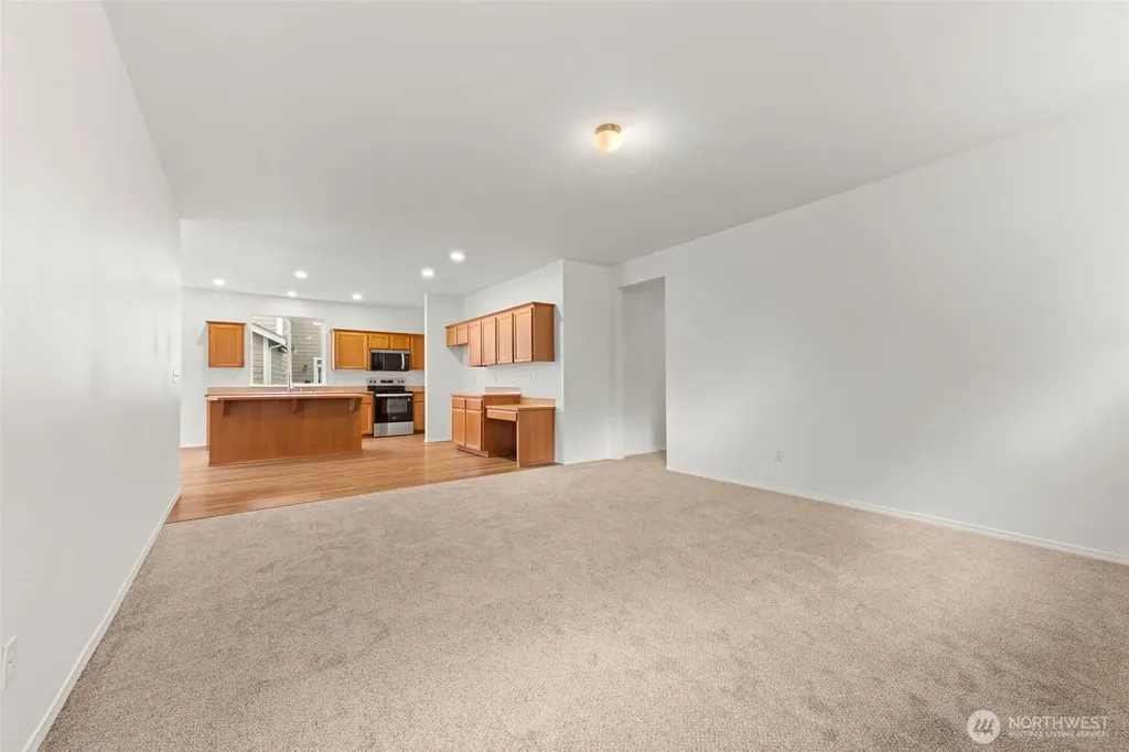 202 Hawk Avenue SW Orting WA 98360