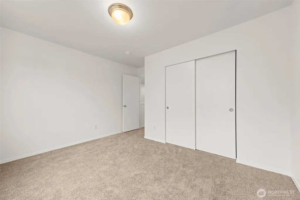 202 Hawk Avenue SW Orting WA 98360