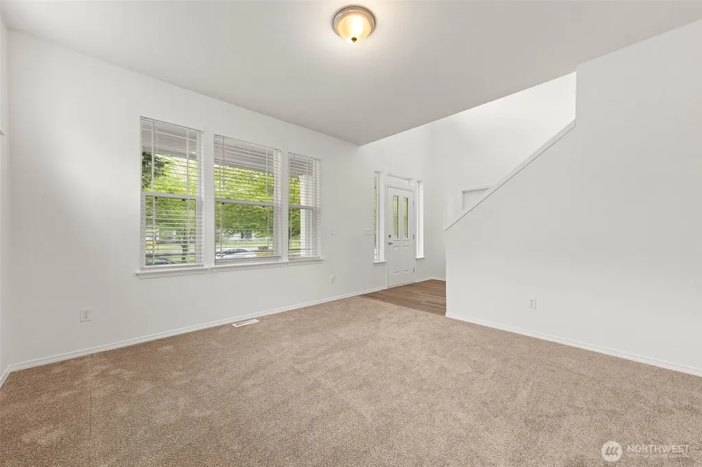 202 Hawk Avenue SW Orting WA 98360