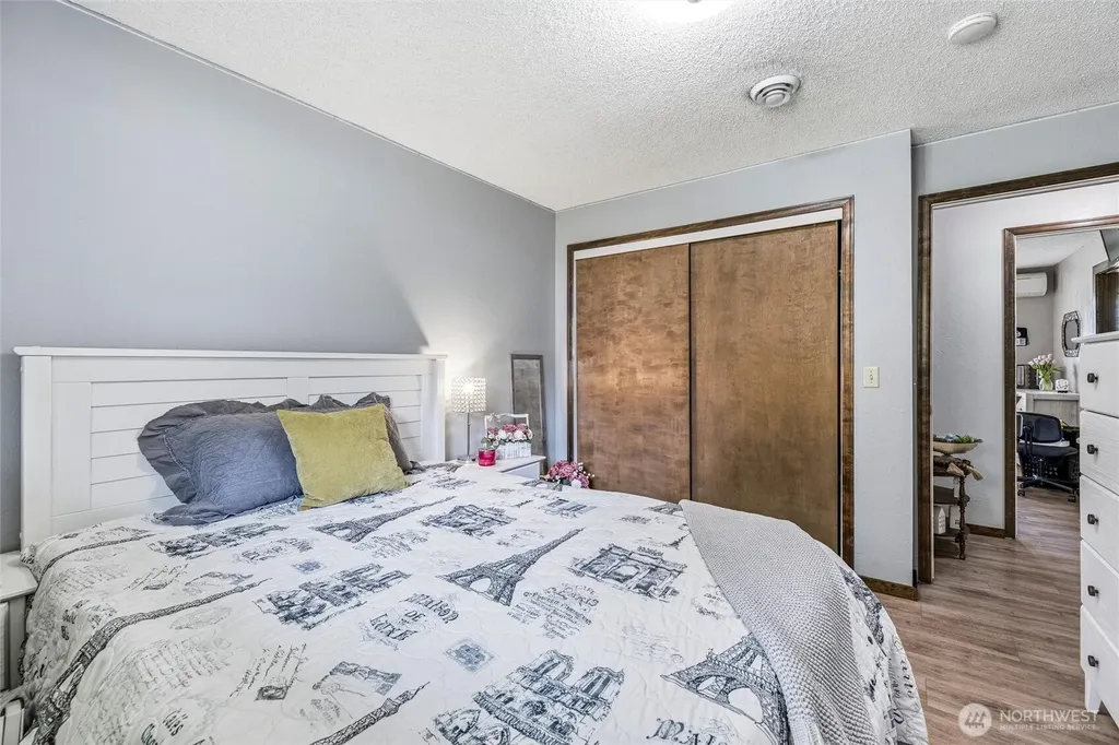 27930 Hoehn Road Sedro Woolley WA 98284