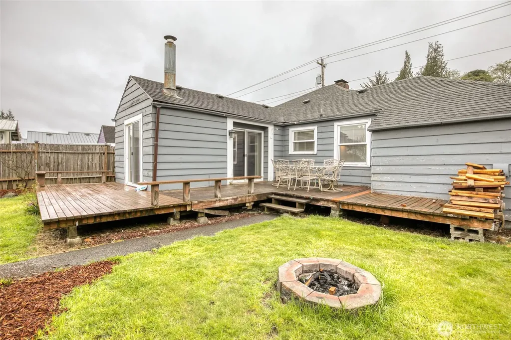 1509 Cherry Street Aberdeen WA 98520