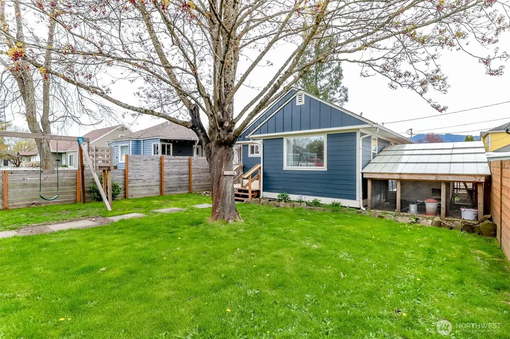3015 Fredrickson Street Enumclaw WA 98022