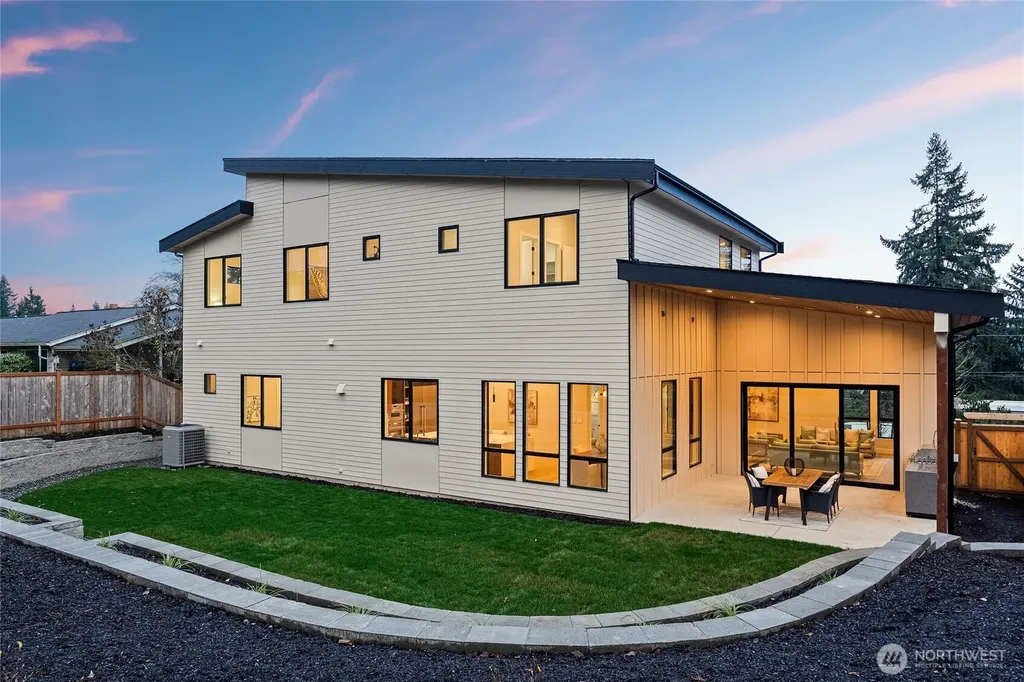 2423 129th Avenue SE Bellevue WA 98005