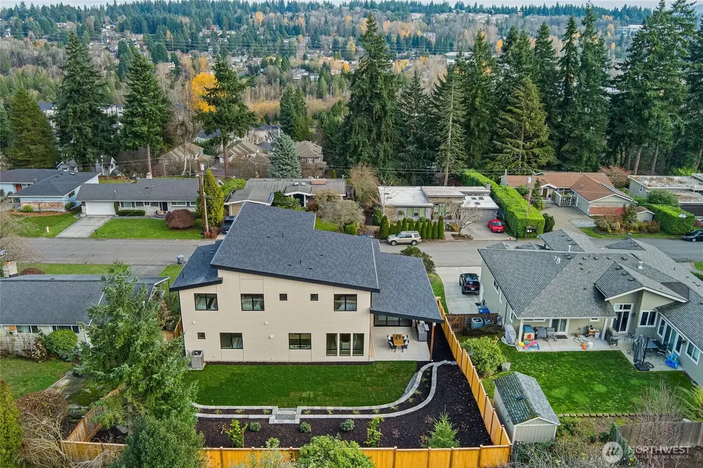 2423 129th Avenue SE Bellevue WA 98005