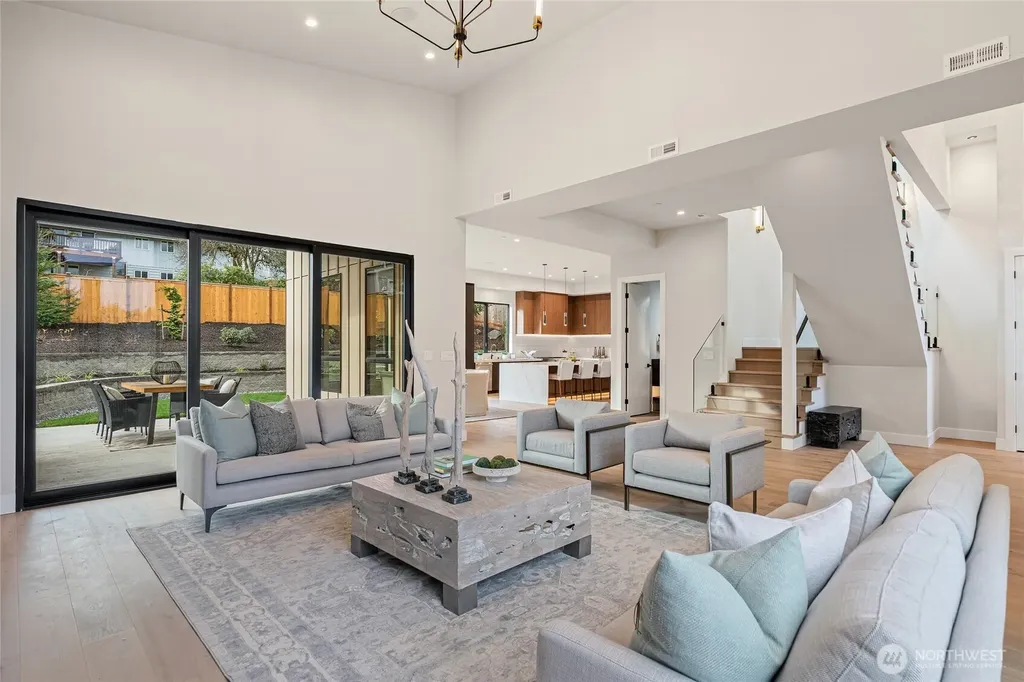 2423 129th Avenue SE Bellevue WA 98005