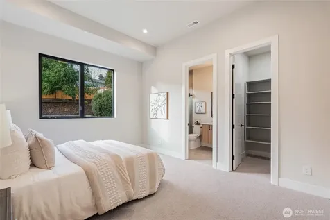 2423 129th Avenue SE Bellevue WA 98005